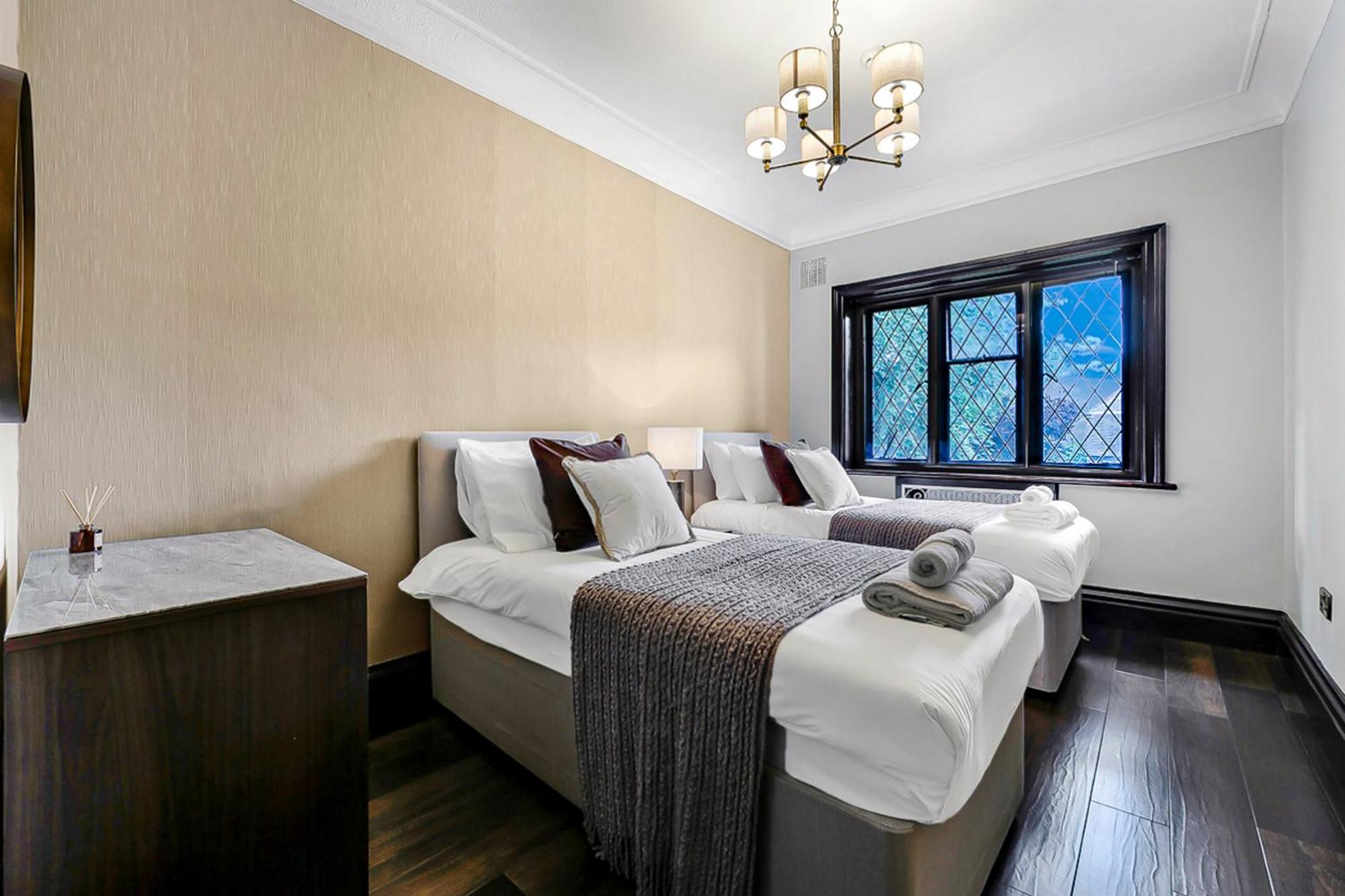 Tudor Grange Борнмут Экстерьер фото