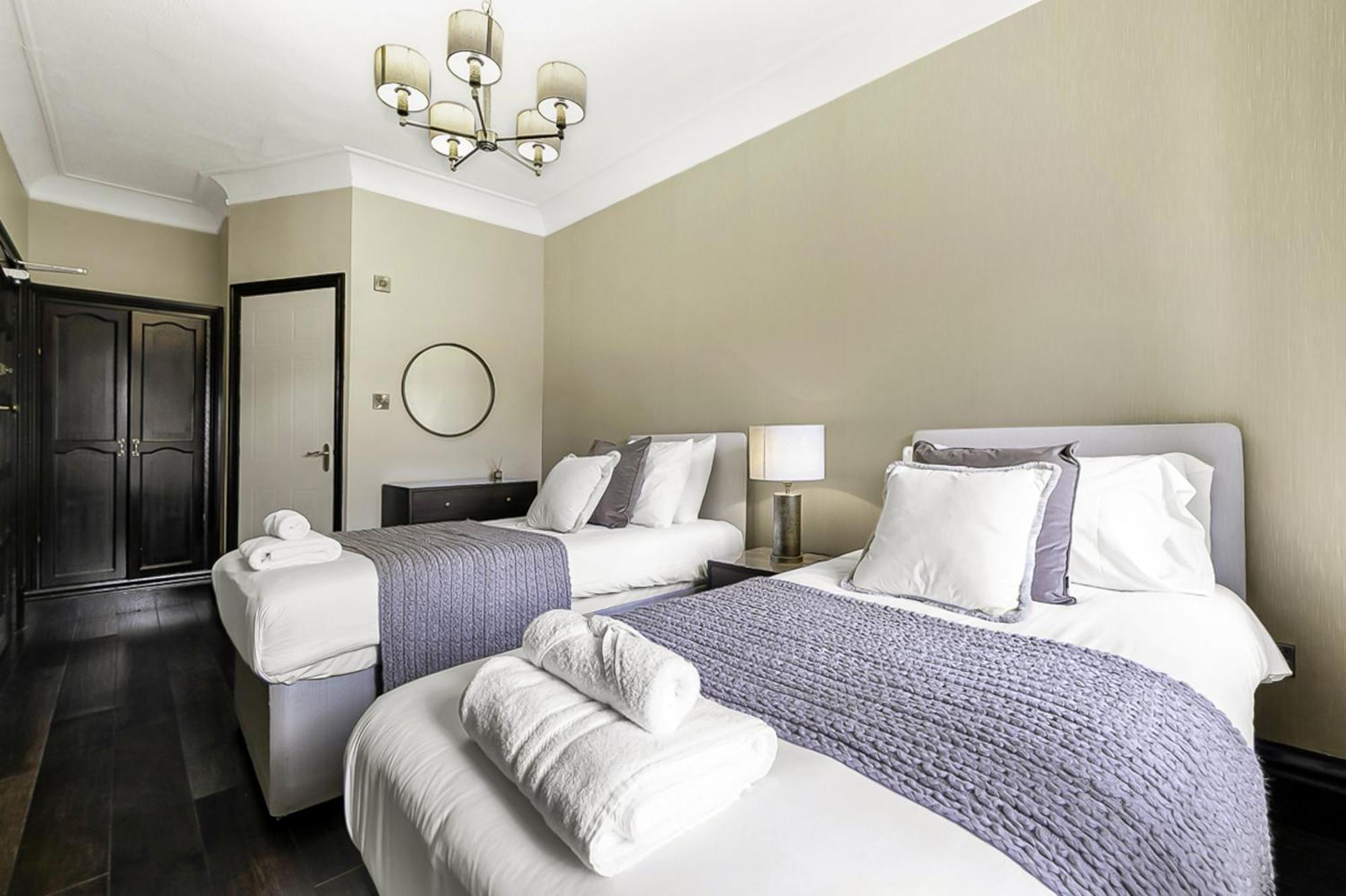 Tudor Grange Борнмут Экстерьер фото